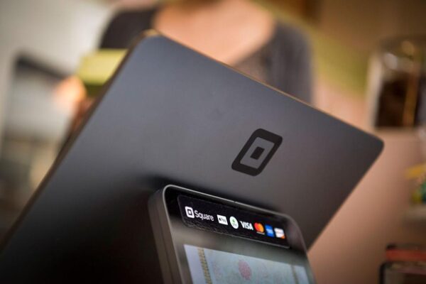 Square Bitcoin Revenue Drops From Prior Quarter; Shares Slip